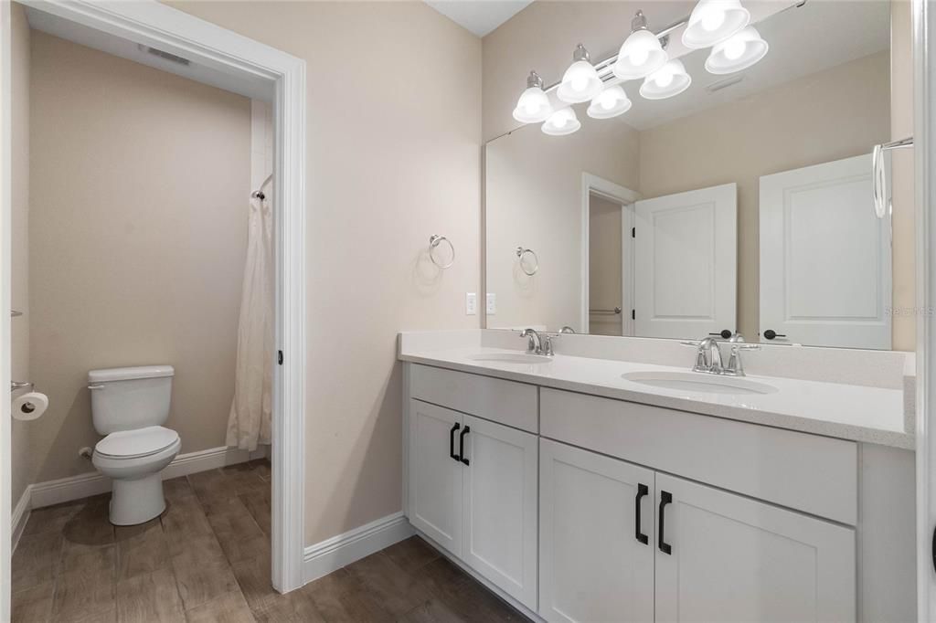 For Sale: $594,900 (5 beds, 3 baths, 3220 Square Feet)