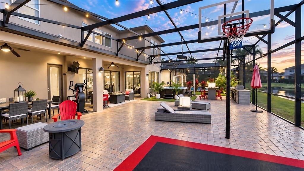 For Sale: $1,350,000 (4 beds, 4 baths, 4150 Square Feet)