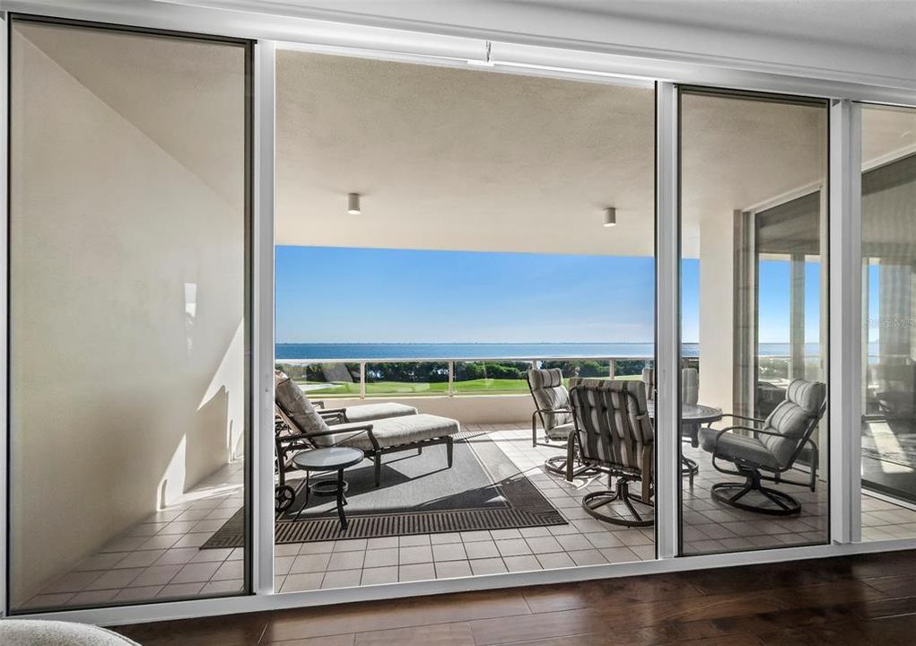 En Venta: $1,699,000 (2 camas, 2 baños, 2369 Pies cuadrados)