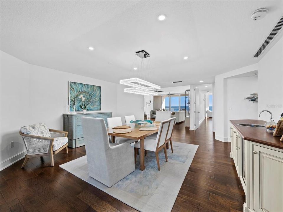 En Venta: $1,699,000 (2 camas, 2 baños, 2369 Pies cuadrados)