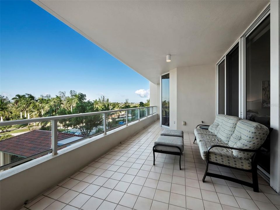 En Venta: $1,699,000 (2 camas, 2 baños, 2369 Pies cuadrados)