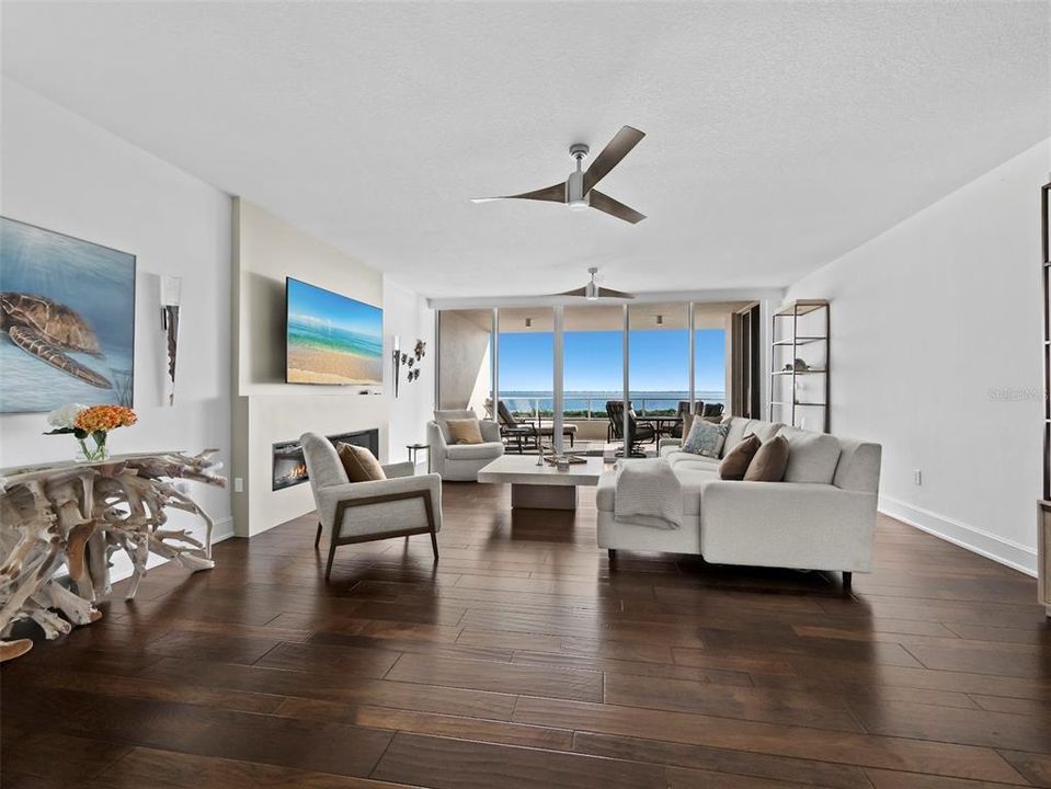 En Venta: $1,699,000 (2 camas, 2 baños, 2369 Pies cuadrados)