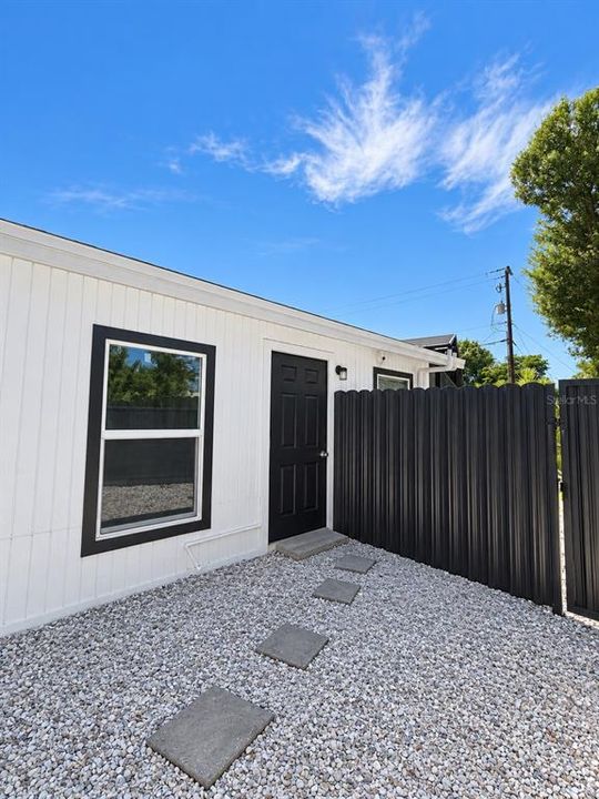 For Sale: $699,000 (6 beds, 5 baths, 2142 Square Feet)