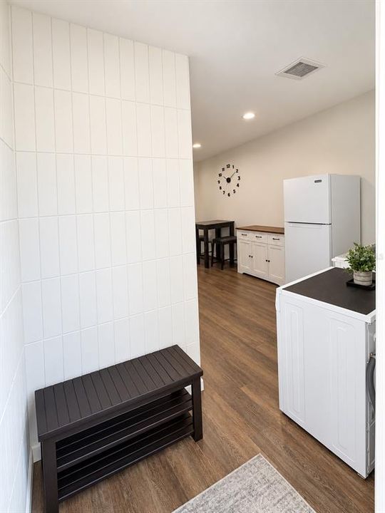 For Sale: $699,000 (6 beds, 5 baths, 2142 Square Feet)