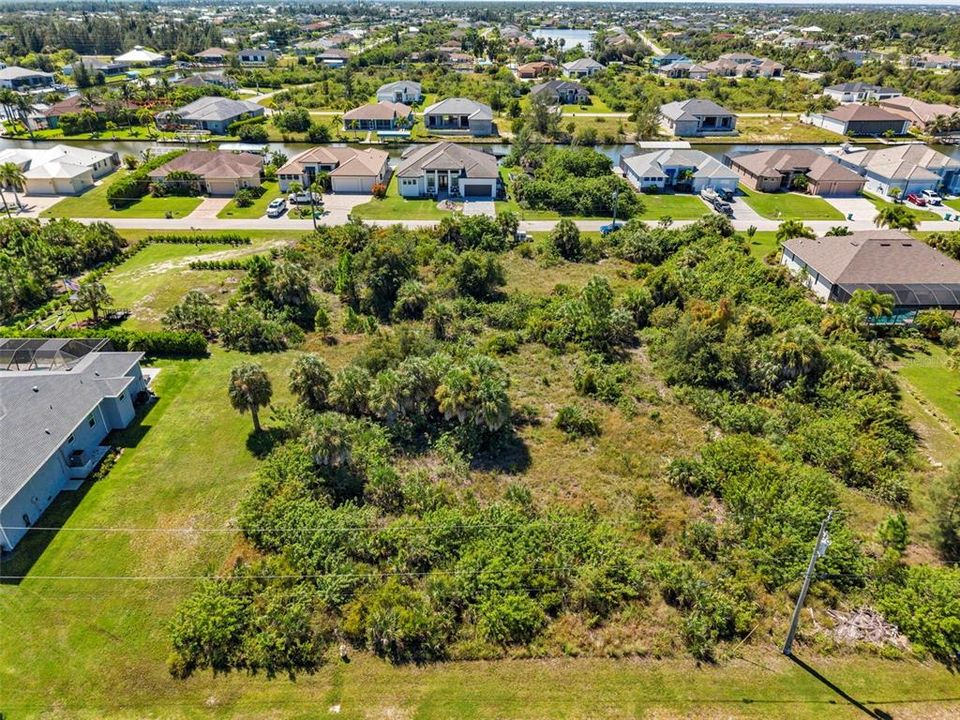 En Venta: $39,000 (0.23 acres)
