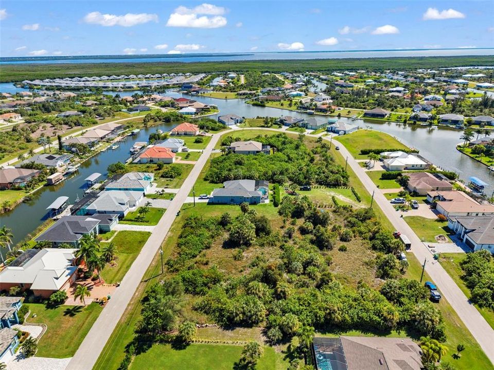 En Venta: $39,000 (0.23 acres)