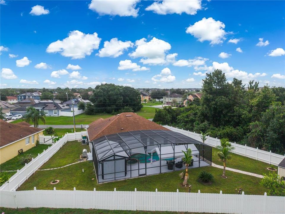 En Venta: $395,500 (4 camas, 2 baños, 1770 Pies cuadrados)
