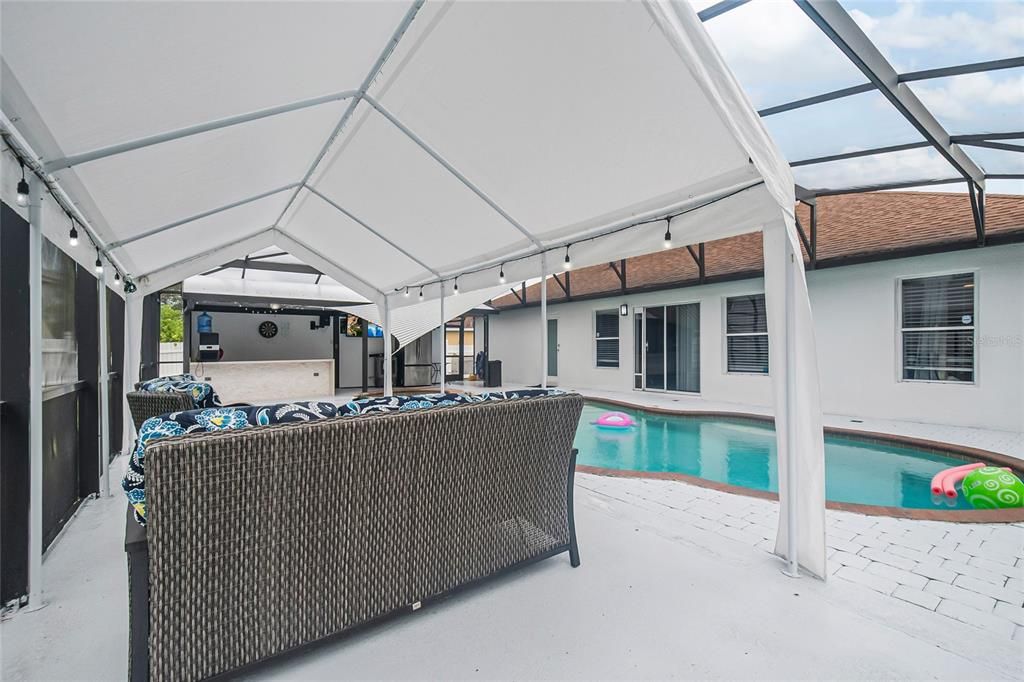 En Venta: $395,500 (4 camas, 2 baños, 1770 Pies cuadrados)