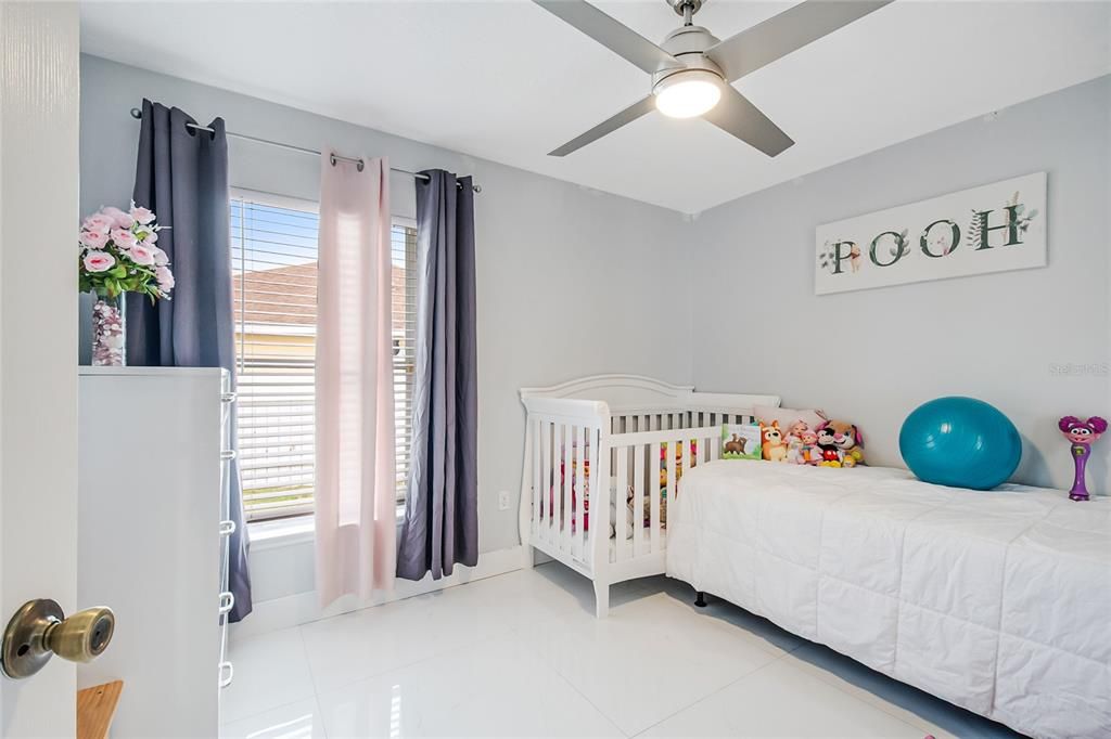 En Venta: $395,500 (4 camas, 2 baños, 1770 Pies cuadrados)