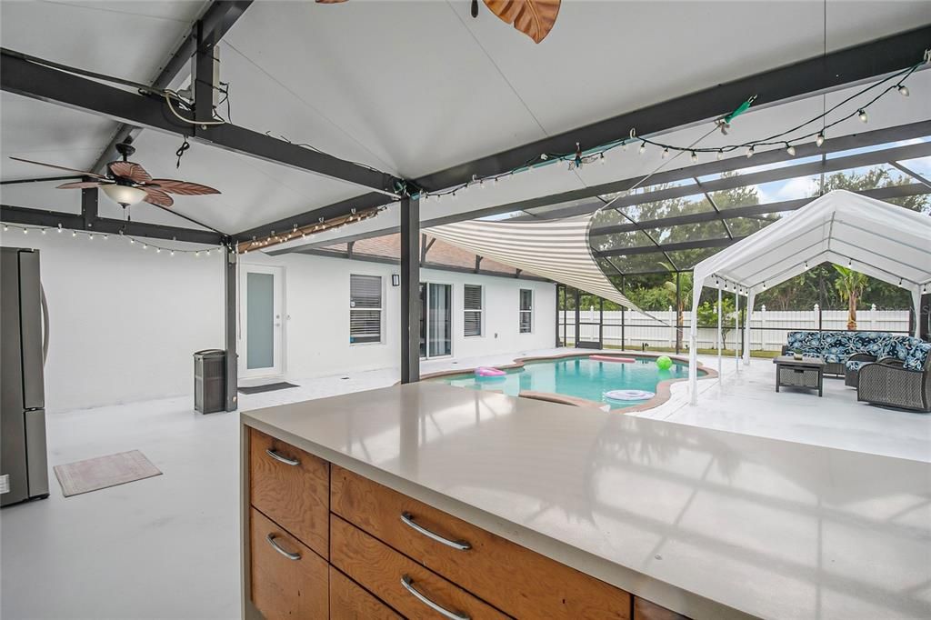 En Venta: $395,500 (4 camas, 2 baños, 1770 Pies cuadrados)