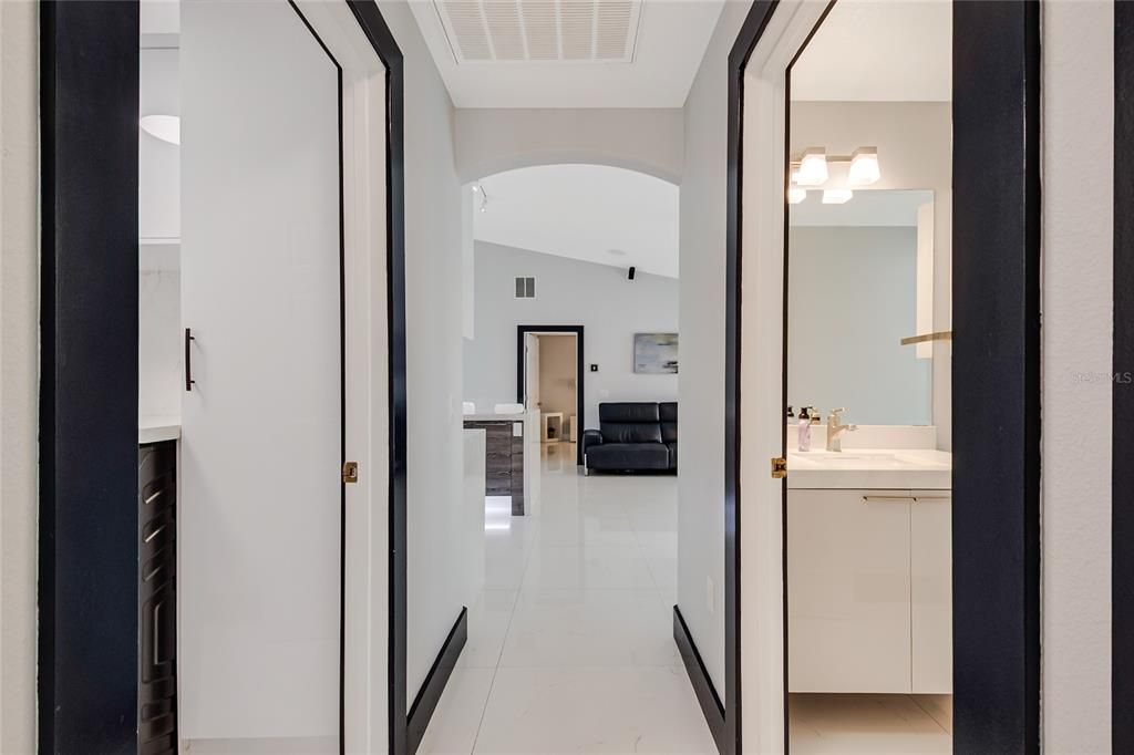 En Venta: $395,500 (4 camas, 2 baños, 1770 Pies cuadrados)