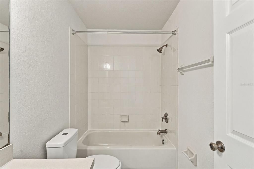 En Venta: $240,000 (3 camas, 3 baños, 1504 Pies cuadrados)