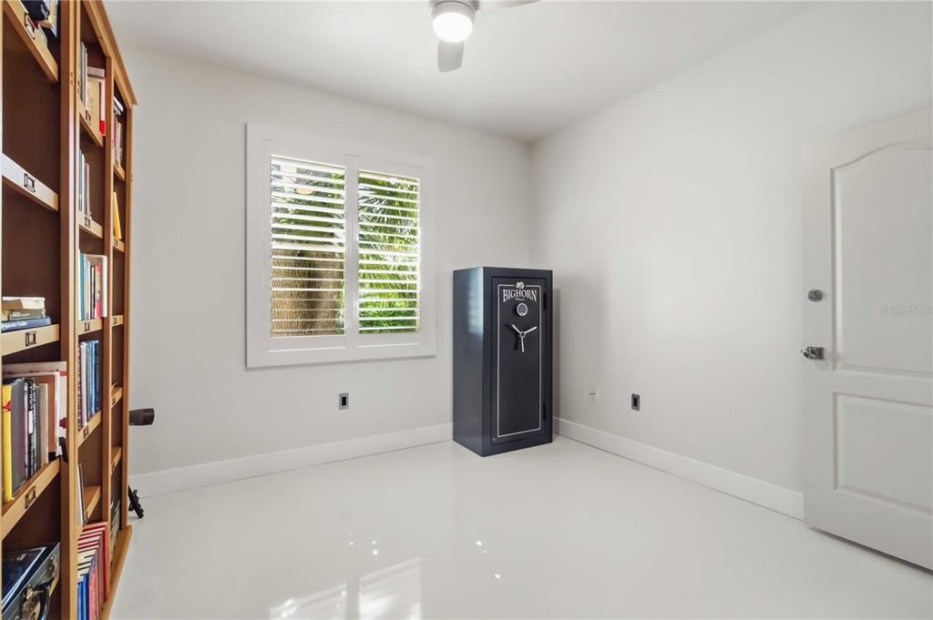 For Sale: $625,000 (3 beds, 2 baths, 2137 Square Feet)