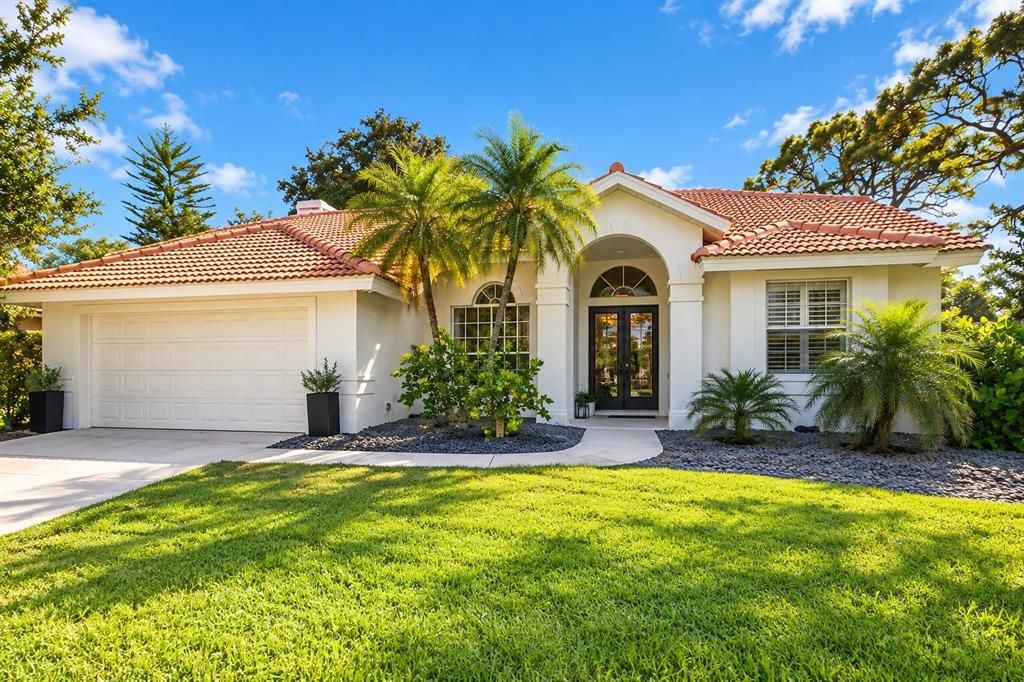 For Sale: $625,000 (3 beds, 2 baths, 2137 Square Feet)