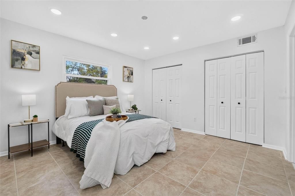 For Sale: $389,900 (3 beds, 2 baths, 1092 Square Feet)