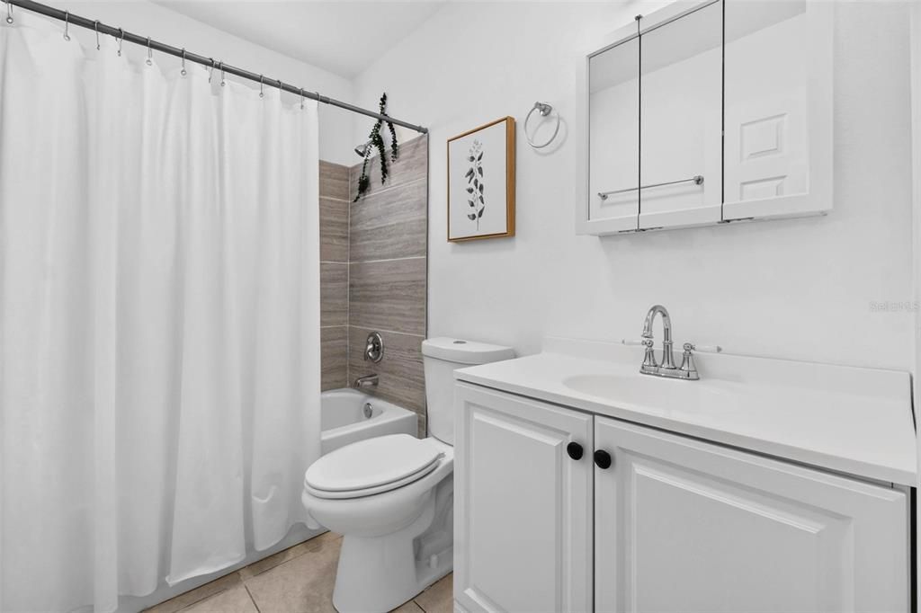 For Sale: $389,900 (3 beds, 2 baths, 1092 Square Feet)