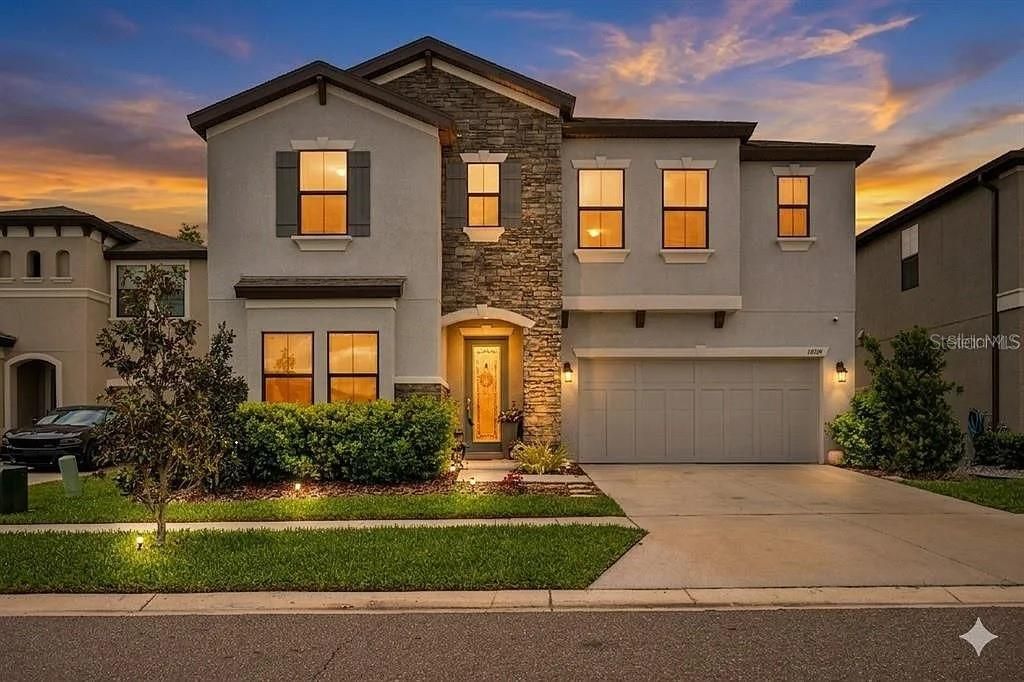 For Sale: $570,000 (5 beds, 3 baths, 3448 Square Feet)