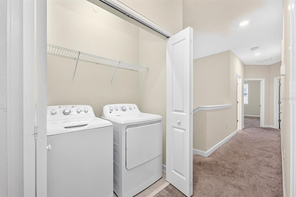 En Venta: $365,000 (4 camas, 3 baños, 2067 Pies cuadrados)