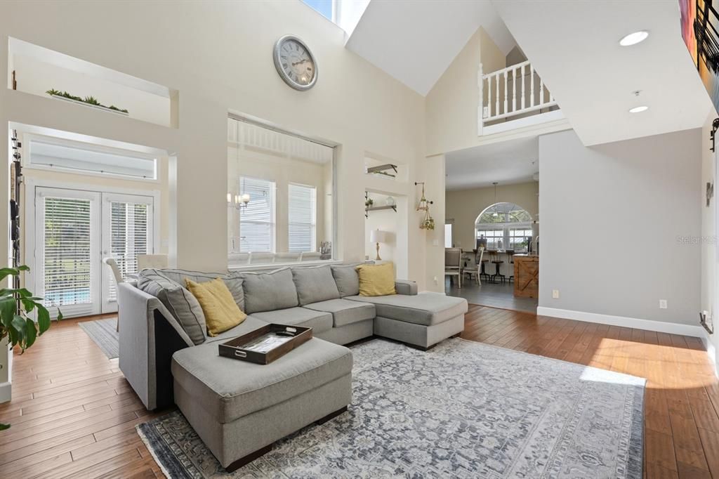 For Sale: $1,199,000 (7 beds, 4 baths, 4576 Square Feet)
