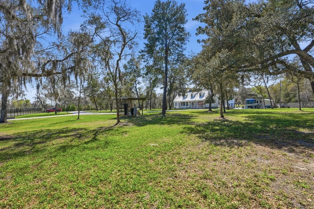 For Sale: $1,199,000 (7 beds, 4 baths, 4576 Square Feet)