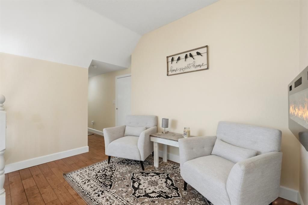 For Sale: $1,199,000 (7 beds, 4 baths, 4576 Square Feet)