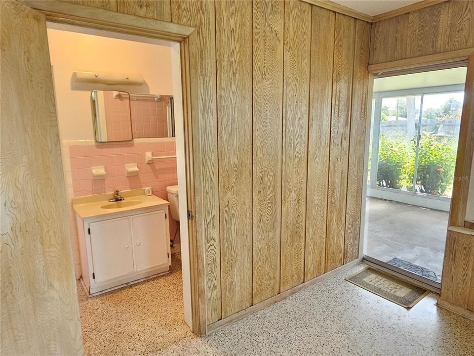 For Rent: $1,850 (2 beds, 2 baths, 1056 Square Feet)