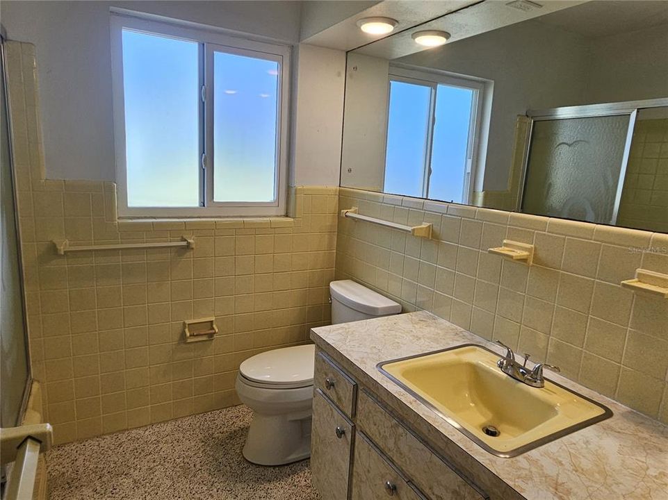 For Rent: $1,850 (2 beds, 2 baths, 1056 Square Feet)