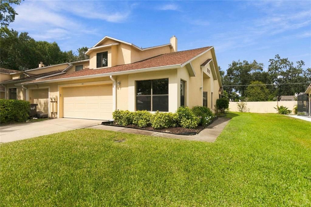 Activo con contrato: $385,000 (3 camas, 2 baños, 1767 Pies cuadrados)