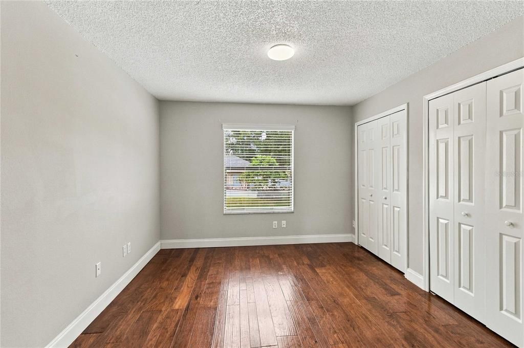 Activo con contrato: $385,000 (3 camas, 2 baños, 1767 Pies cuadrados)