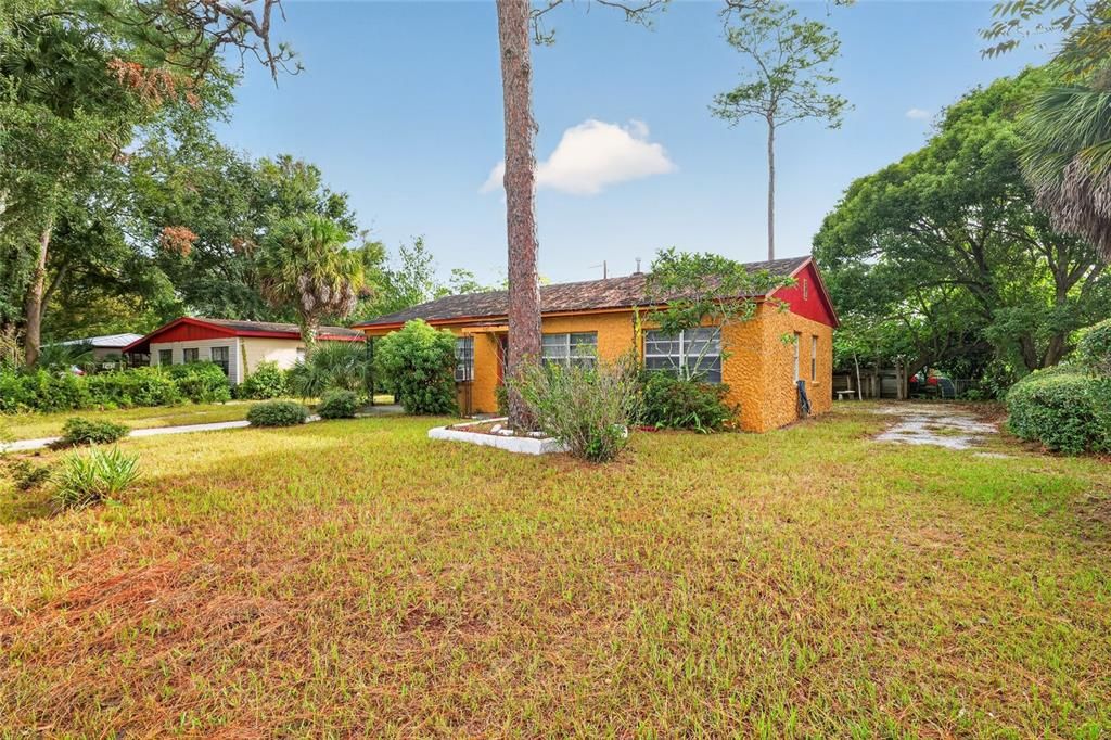 For Sale: $149,900 (3 beds, 2 baths, 1098 Square Feet)