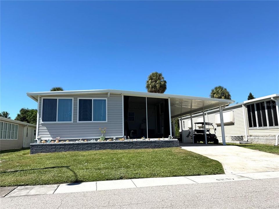 For Sale: $139,000 (2 beds, 2 baths, 1004 Square Feet)