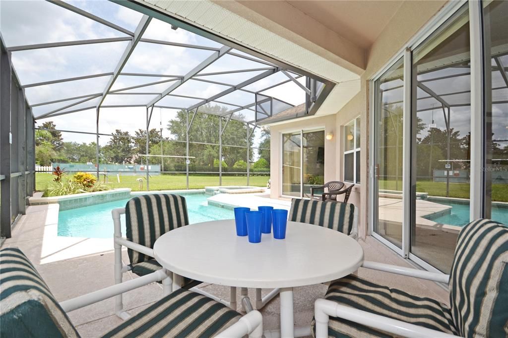 На продажу: $458,000 (5 спален, 3 ванн, 2611 Квадратных фут)