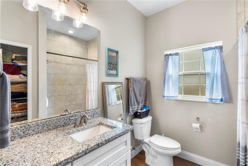 For Sale: $340,000 (3 beds, 2 baths, 1589 Square Feet)