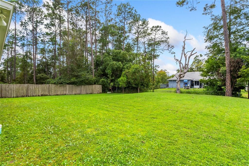 For Sale: $340,000 (3 beds, 2 baths, 1589 Square Feet)