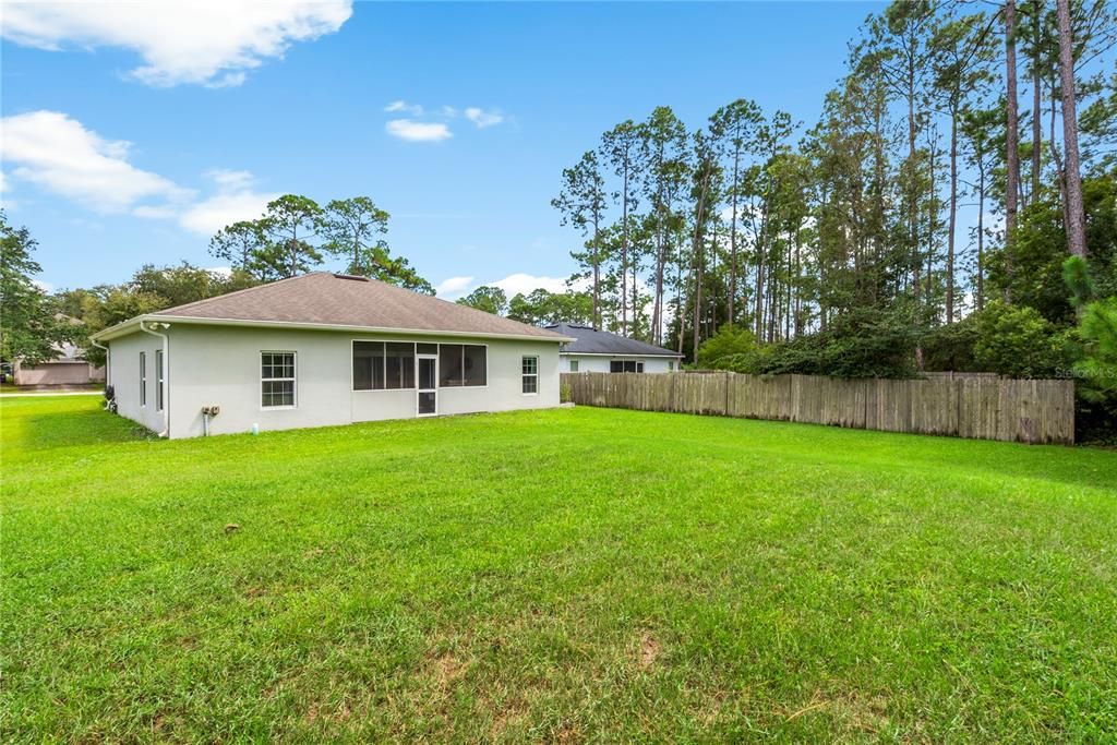 For Sale: $340,000 (3 beds, 2 baths, 1589 Square Feet)