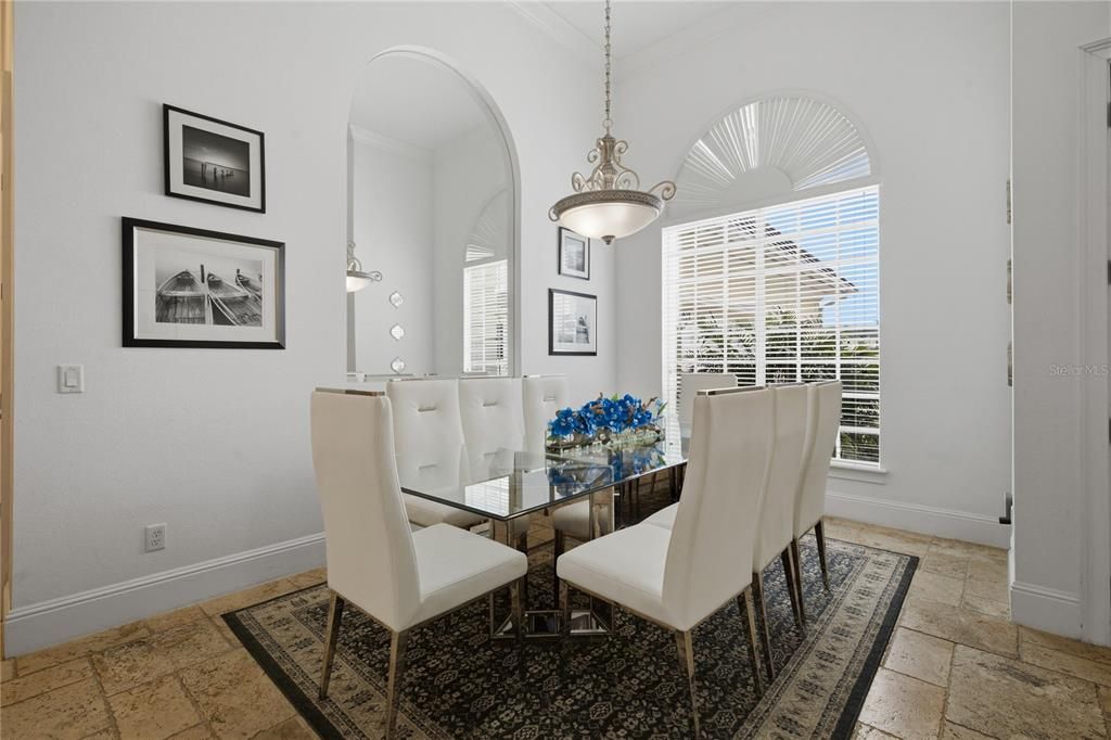 En Venta: $1,710,000 (7 camas, 6 baños, 4803 Pies cuadrados)