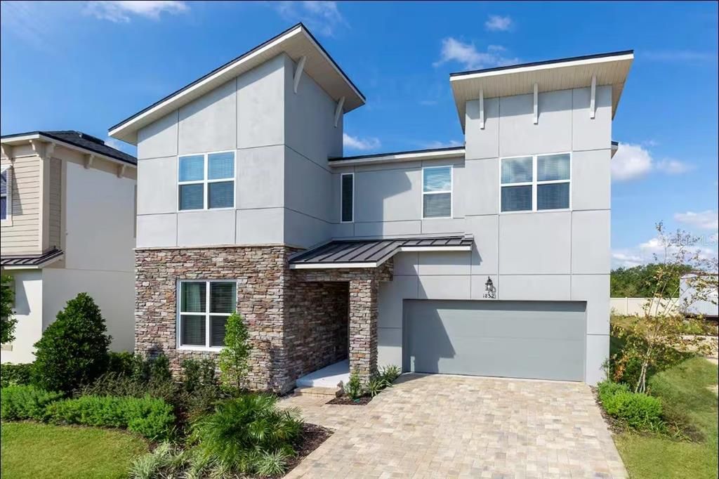For Sale: $799,000 (9 beds, 6 baths, 4828 Square Feet)