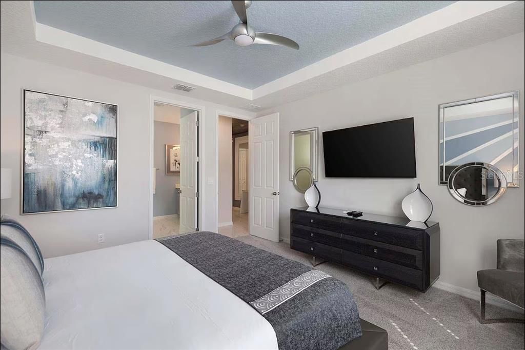 For Sale: $799,000 (9 beds, 6 baths, 4828 Square Feet)