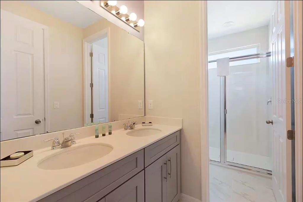 For Sale: $799,000 (9 beds, 6 baths, 4828 Square Feet)