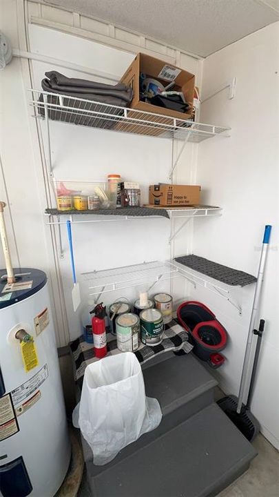 For Sale: $144,500 (1 beds, 1 baths, 862 Square Feet)