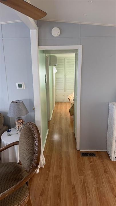 For Sale: $144,500 (1 beds, 1 baths, 862 Square Feet)