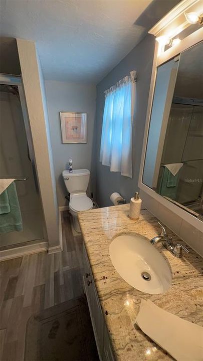 For Sale: $144,500 (1 beds, 1 baths, 862 Square Feet)
