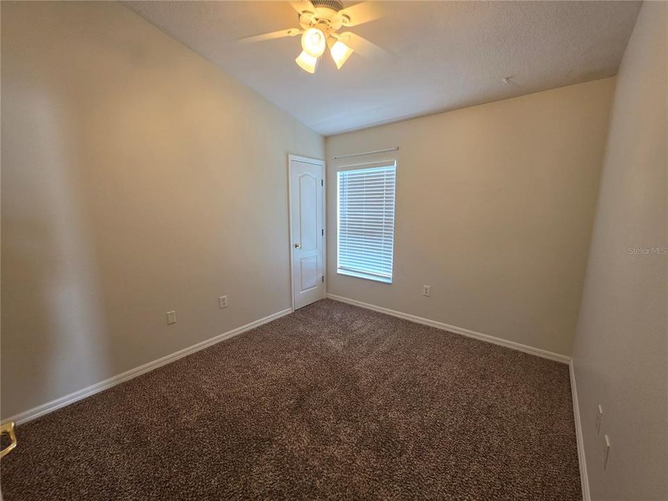 For Rent: $1,950 (4 beds, 2 baths, 1576 Square Feet)