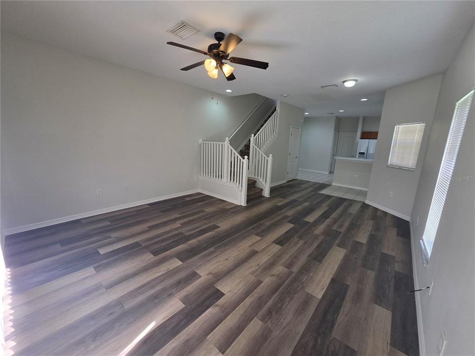 For Rent: $1,950 (4 beds, 2 baths, 1576 Square Feet)