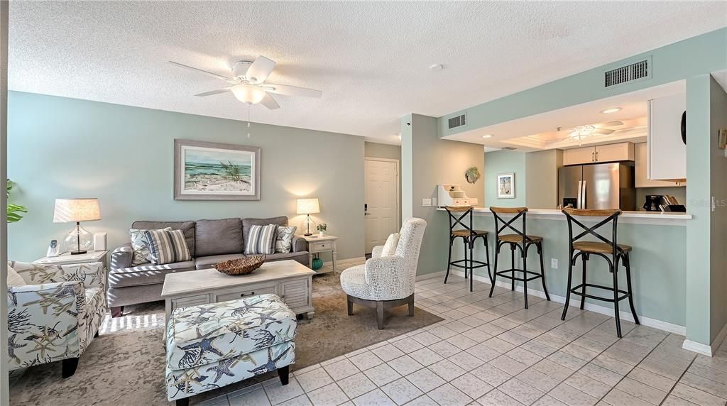 For Sale: $699,000 (2 beds, 2 baths, 1280 Square Feet)