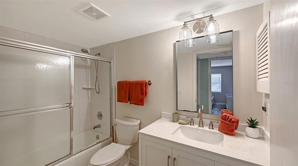 For Sale: $699,000 (2 beds, 2 baths, 1280 Square Feet)