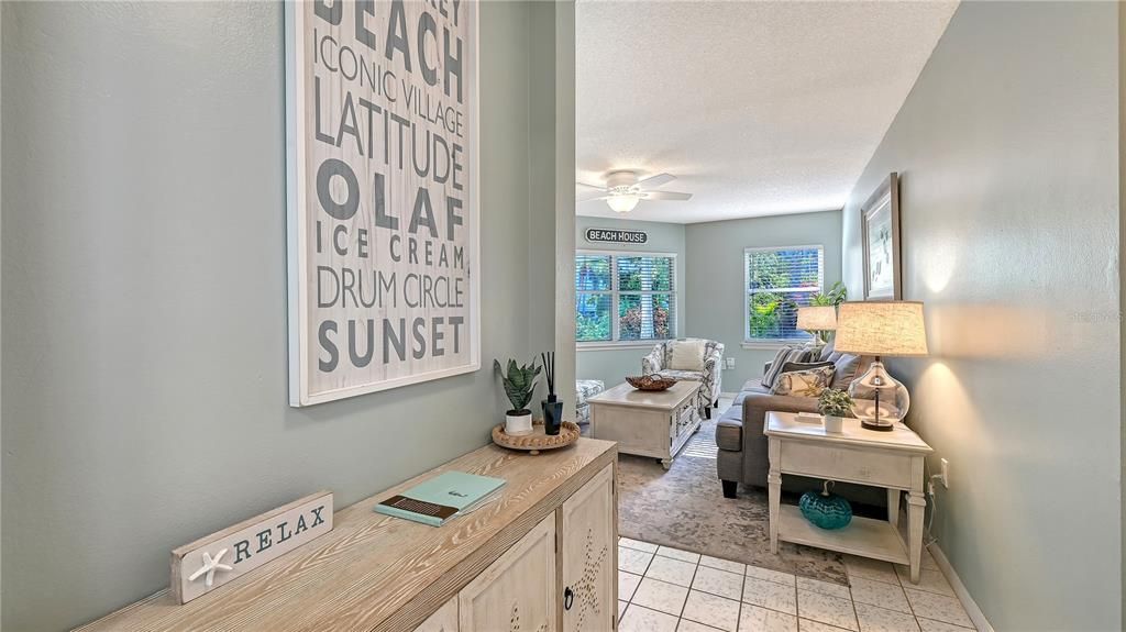 For Sale: $699,000 (2 beds, 2 baths, 1280 Square Feet)