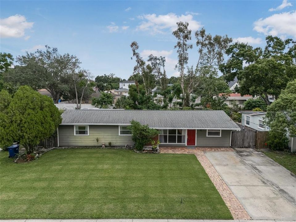 For Sale: $475,000 (3 beds, 2 baths, 1759 Square Feet)