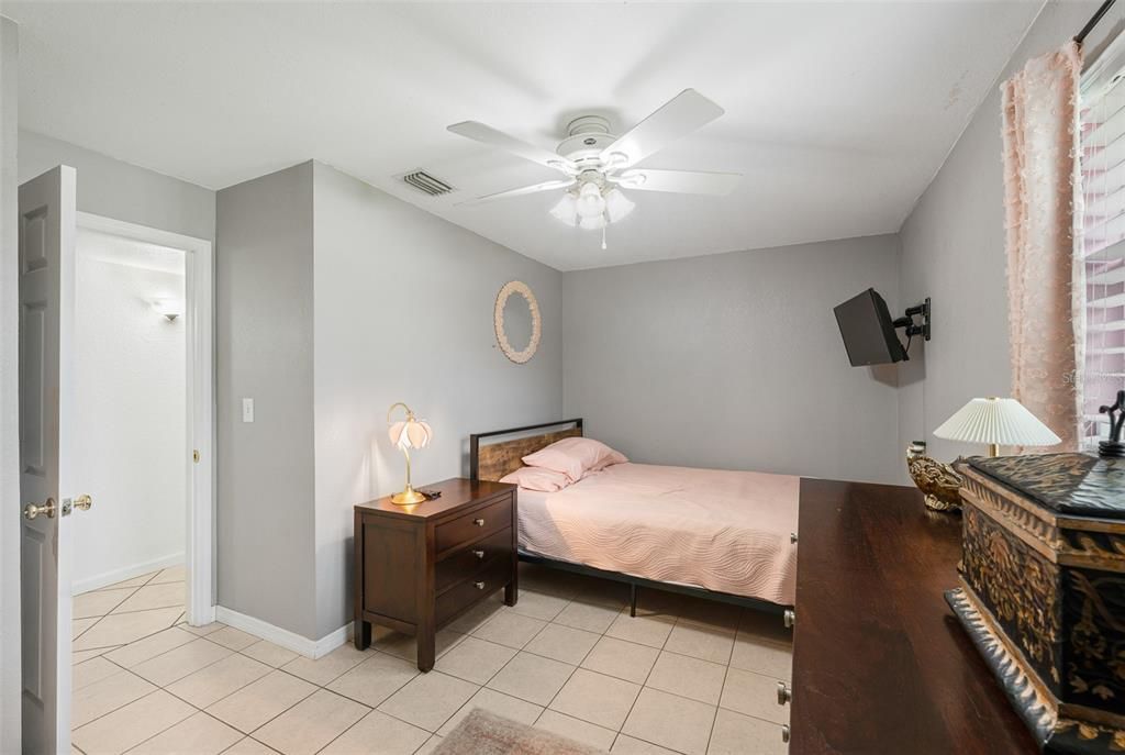 For Sale: $475,000 (3 beds, 2 baths, 1759 Square Feet)