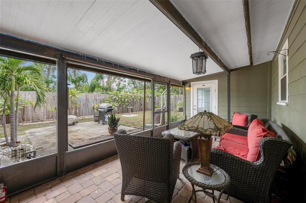 For Sale: $475,000 (3 beds, 2 baths, 1759 Square Feet)